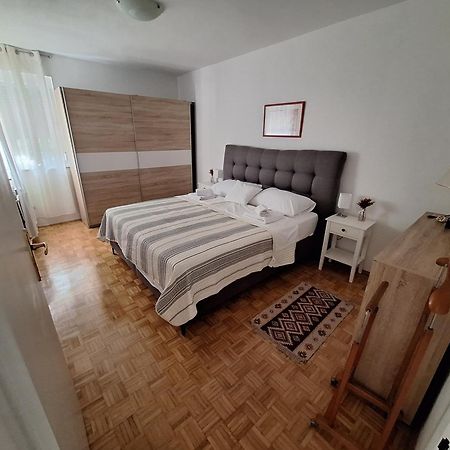 Apartment Maja Zadar Quarto foto